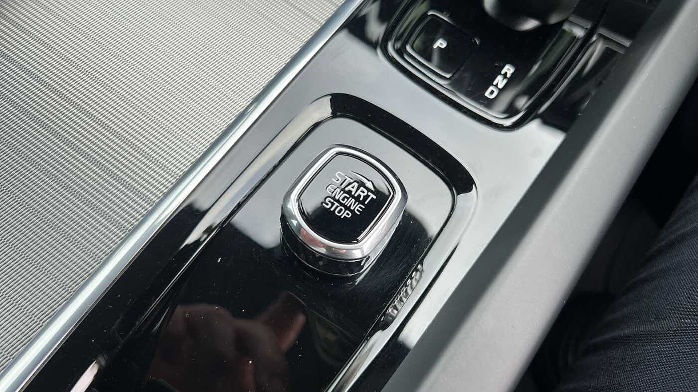 Volvo S60 Plus, B5 AWD Mild hybrid, Petrol, Dark