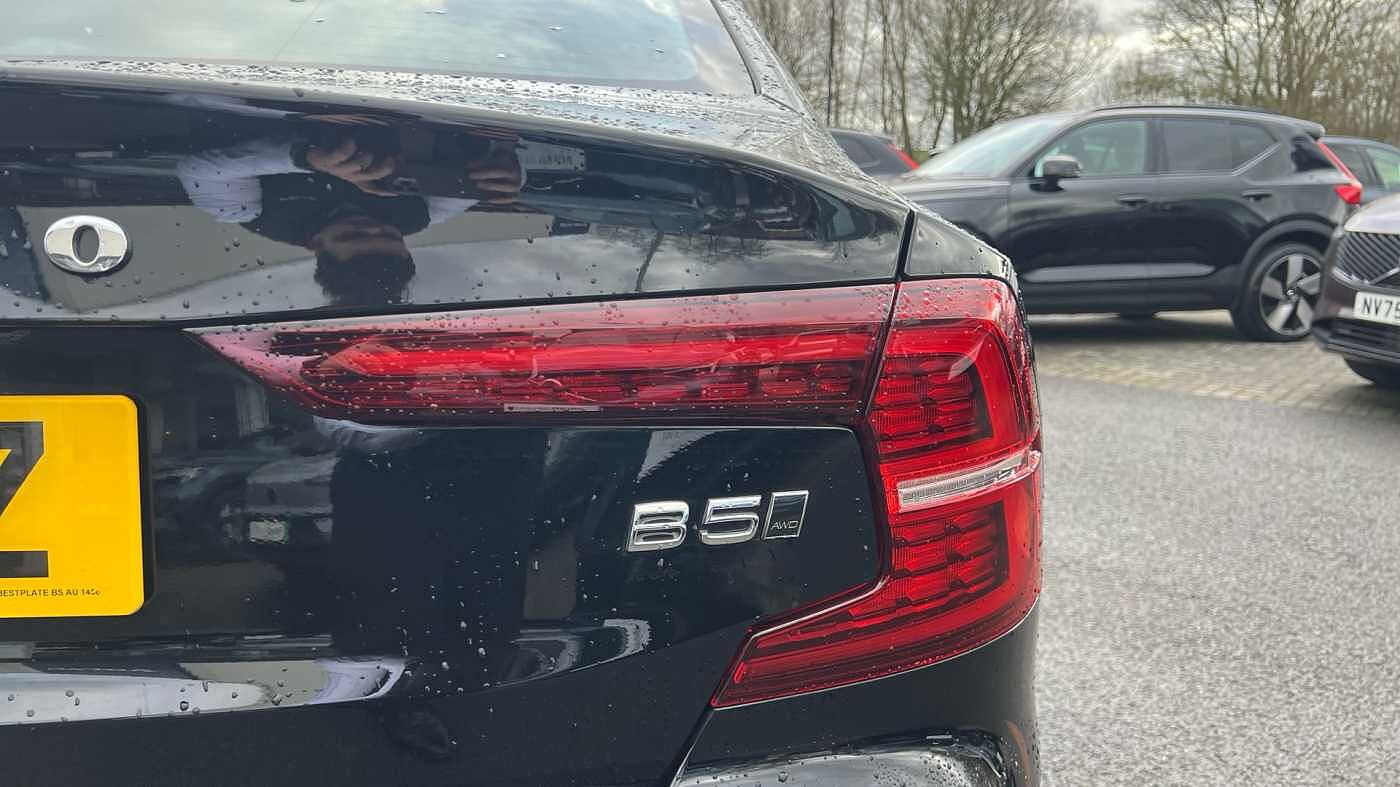 Volvo S60 Plus, B5 AWD Mild hybrid, Petrol, Dark