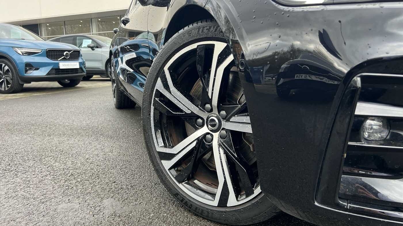 Volvo S60 Plus, B5 AWD Mild hybrid, Petrol, Dark