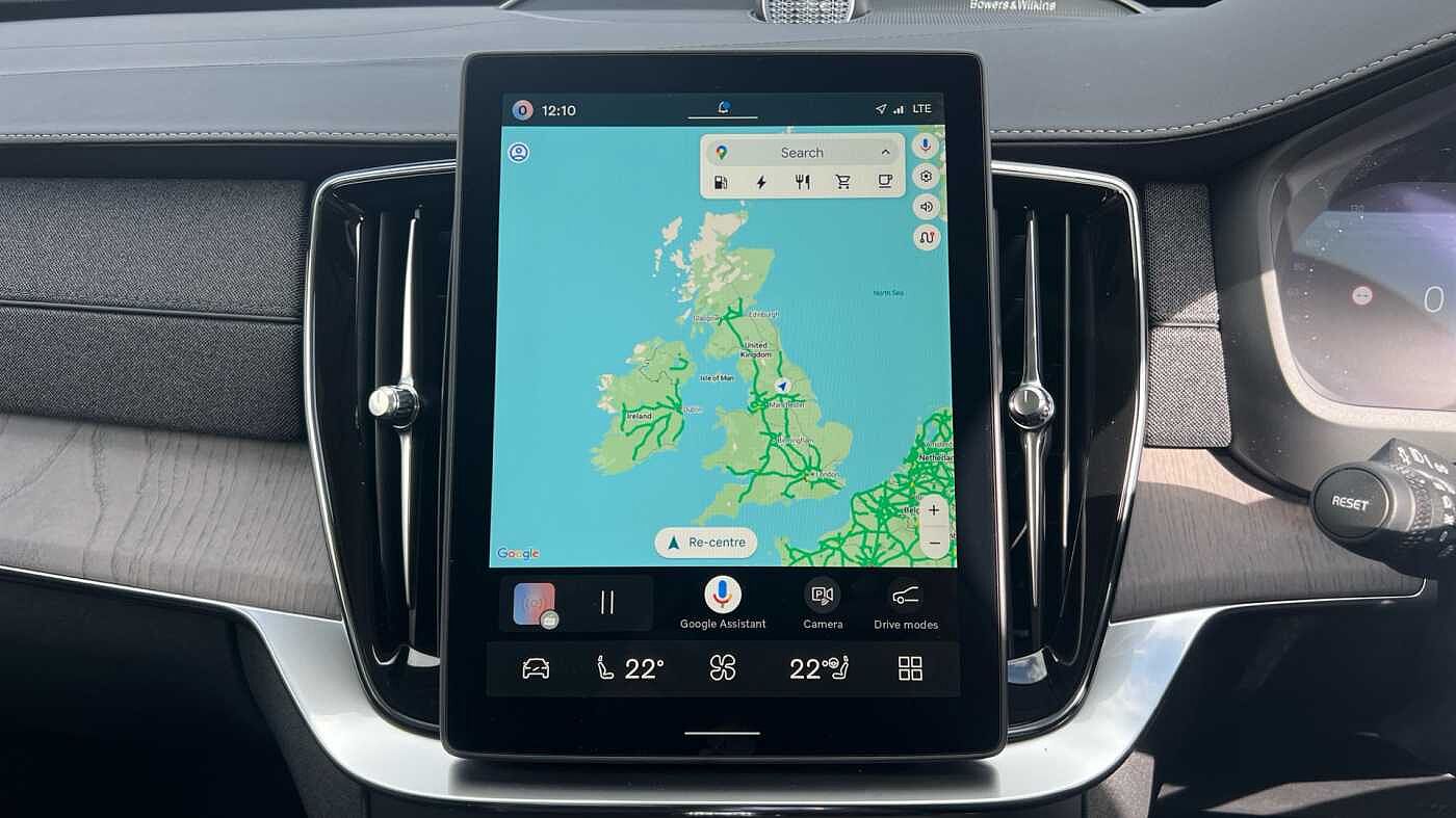 Volvo XC90 Ultra, T8 AWD Plug-in hybrid, Electric/Petrol, Dark, 7 Seats