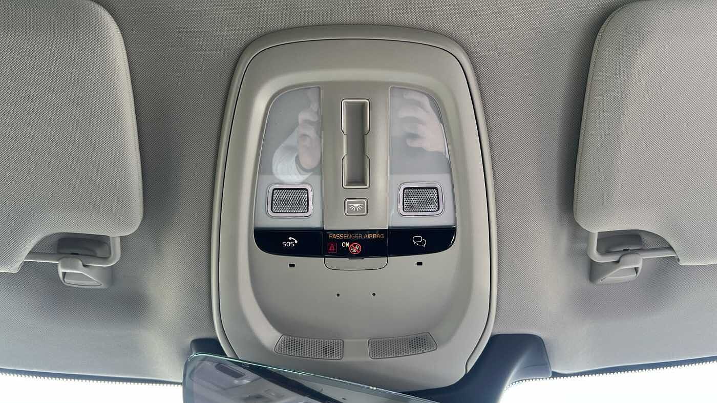 Volvo XC90 Ultra, T8 AWD Plug-in hybrid, Electric/Petrol, Dark, 7 Seats