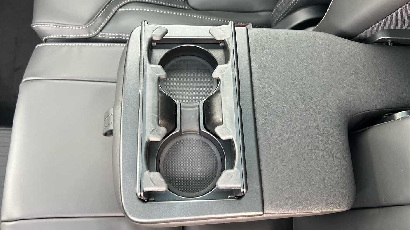 Volvo XC90 Ultra, T8 AWD Plug-in hybrid, Electric/Petrol, Dark, 7 Seats