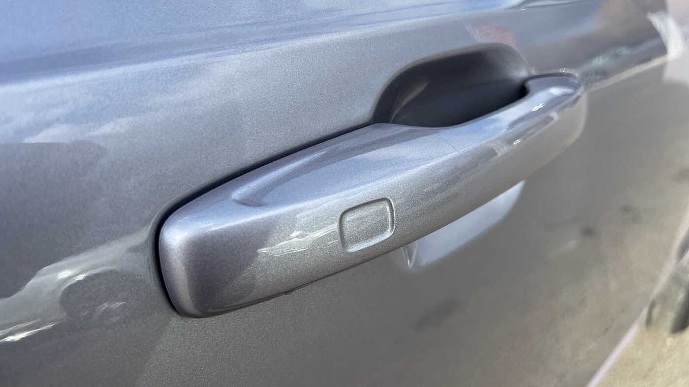 Volvo XC90 Ultra, T8 AWD Plug-in hybrid, Electric/Petrol, Dark, 7 Seats