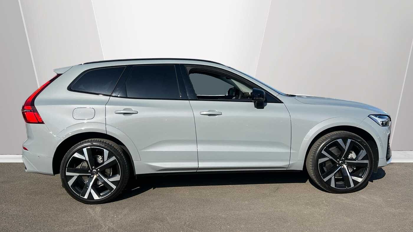 Volvo XC60 Ultra, T8 AWD Plug-in hybrid, Electric/Petrol, Dark