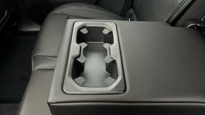 Volvo XC40 Ultra, B3 Mild hybrid, Petrol, Dark