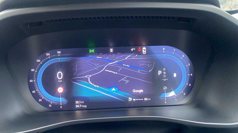 Volvo XC40 Ultra, B3 Mild hybrid, Petrol, Dark
