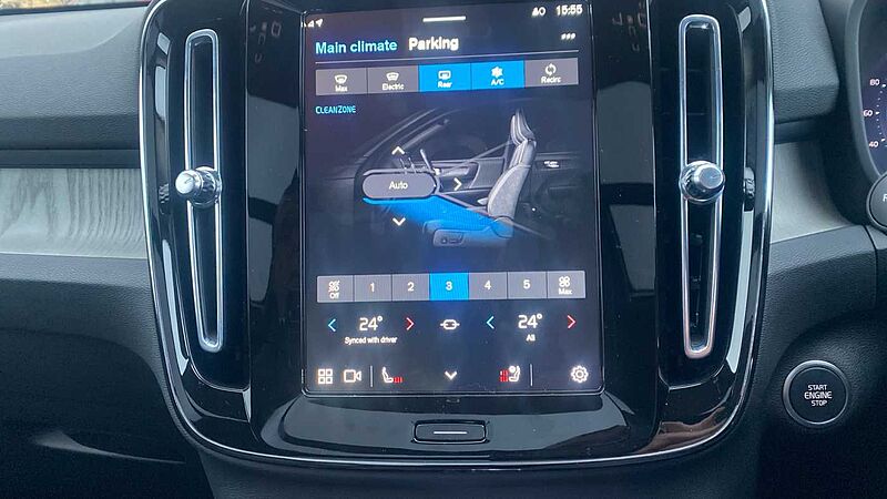 Volvo XC40 Ultra, B3 Mild hybrid, Petrol, Dark