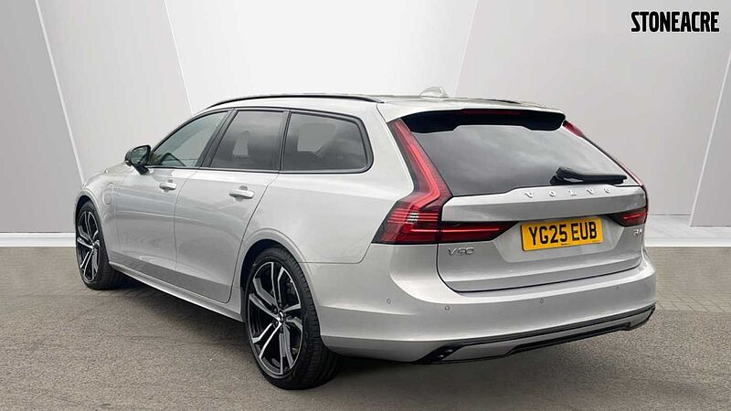 Volvo V90 Ultra, T8 AWD Plug-in hybrid, Electric/Petrol, Dark