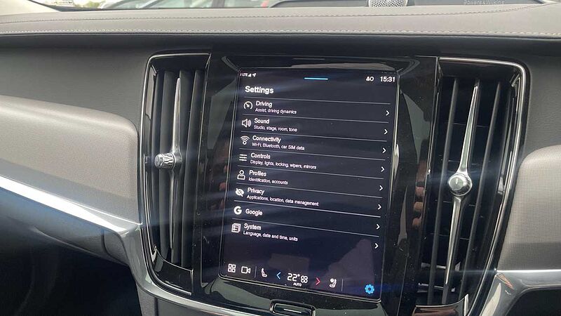 Volvo V90 Ultra, T8 AWD Plug-in hybrid, Electric/Petrol, Dark