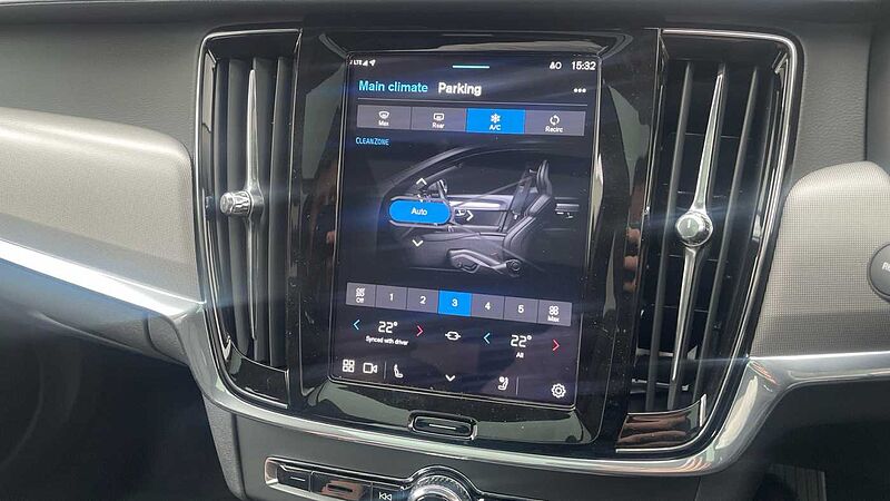 Volvo V90 Ultra, T8 AWD Plug-in hybrid, Electric/Petrol, Dark