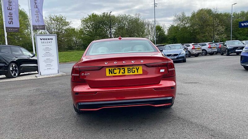 Volvo S60 Recharge Plus, T8 AWD Plug-in hybrid, Electric/Petrol, Dark