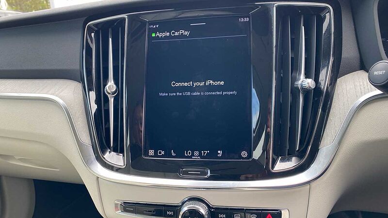 Volvo S60 Recharge Plus, T8 AWD Plug-in hybrid, Electric/Petrol, Dark