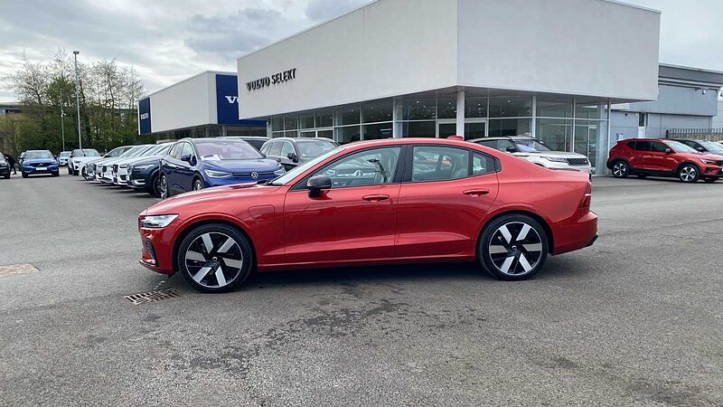 Volvo S60 Recharge Plus, T8 AWD Plug-in hybrid, Electric/Petrol, Dark