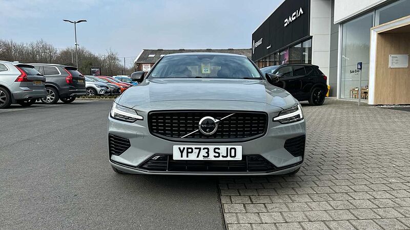 Volvo S60 Recharge Plus, T8 AWD Plug-in hybrid, Electric/Petrol, Dark