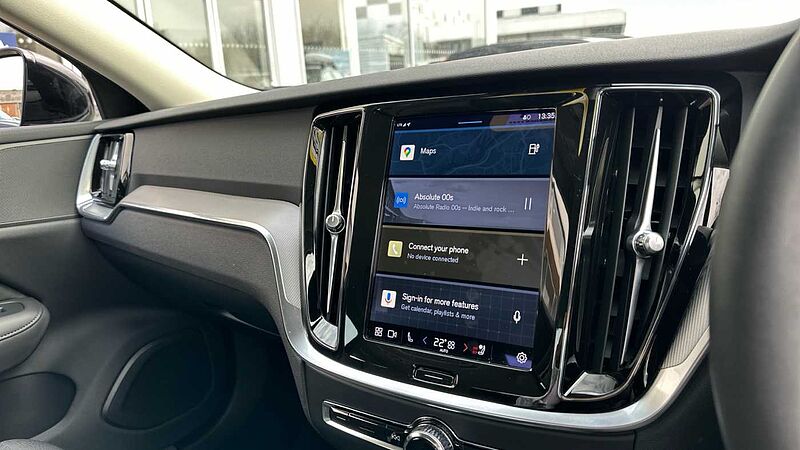 Volvo S60 Recharge Plus, T8 AWD Plug-in hybrid, Electric/Petrol, Dark
