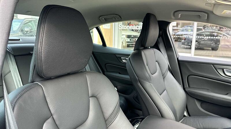 Volvo S60 Recharge Plus, T8 AWD Plug-in hybrid, Electric/Petrol, Dark