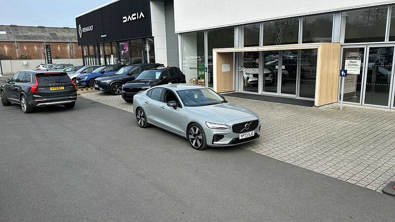 Volvo S60 Recharge Plus, T8 AWD Plug-in hybrid, Electric/Petrol, Dark