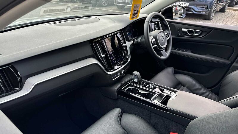 Volvo S60 Recharge Plus, T8 AWD Plug-in hybrid, Electric/Petrol, Dark