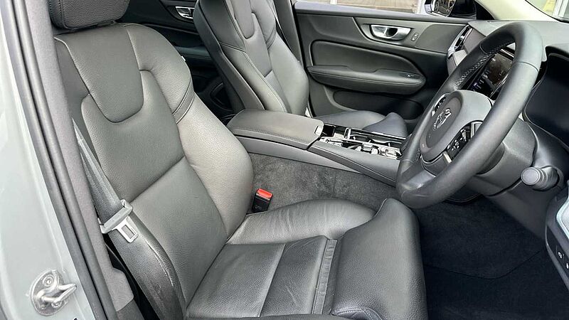 Volvo S60 Recharge Plus, T8 AWD Plug-in hybrid, Electric/Petrol, Dark