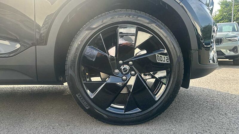 Volvo XC40 Black Edition Ultra, B4 Mild hybrid, Petrol
