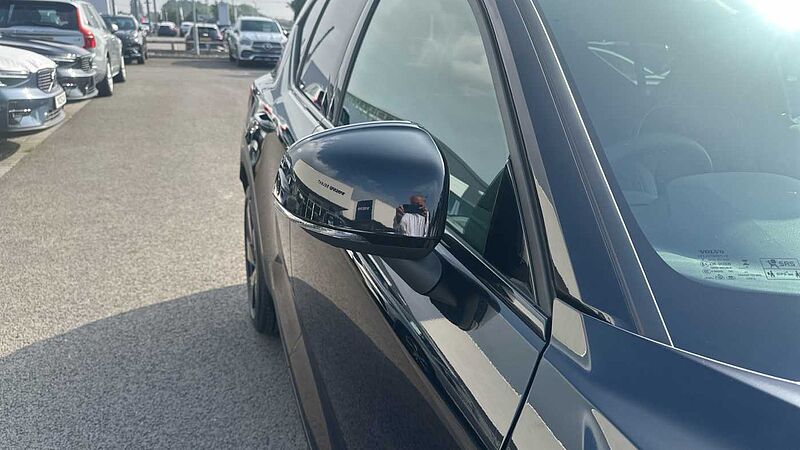 Volvo XC40 Black Edition Ultra, B4 Mild hybrid, Petrol