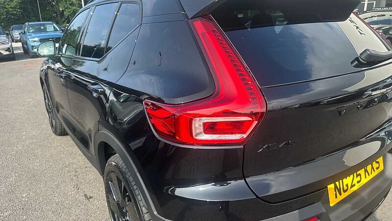 Volvo XC40 Black Edition Ultra, B4 Mild hybrid, Petrol