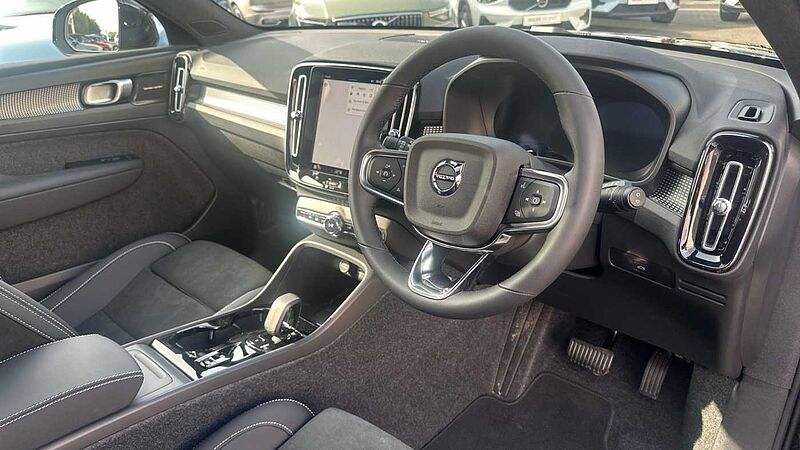 Volvo XC40 Black Edition Ultra, B4 Mild hybrid, Petrol