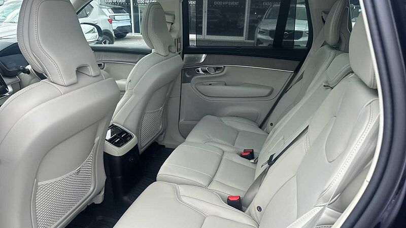 Volvo XC90 Ultra, T8 AWD Plug-in hybrid, Electric/Petrol, Dark, 7 Seats