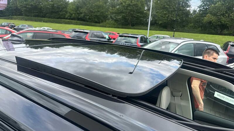 Volvo XC90 Ultra, T8 AWD Plug-in hybrid, Electric/Petrol, Dark, 7 Seats