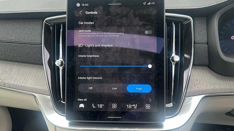 Volvo XC90 Ultra, T8 AWD Plug-in hybrid, Electric/Petrol, Dark, 7 Seats