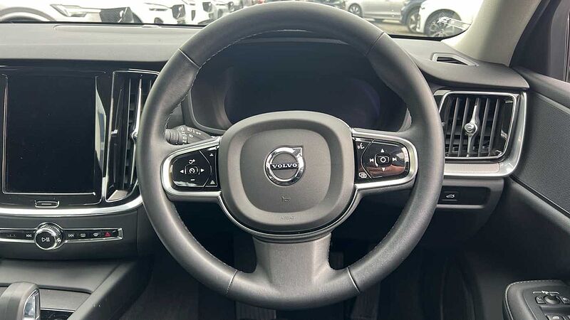 Volvo S60 Plus, B5 AWD Mild hybrid, Petrol, Dark