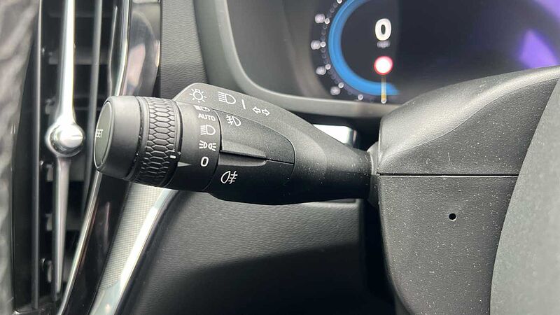 Volvo S60 Plus, B5 AWD Mild hybrid, Petrol, Dark