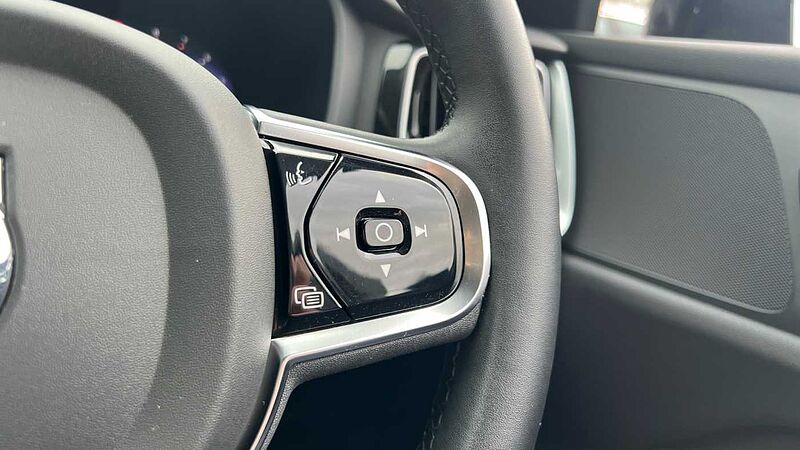 Volvo S60 Plus, B5 AWD Mild hybrid, Petrol, Dark