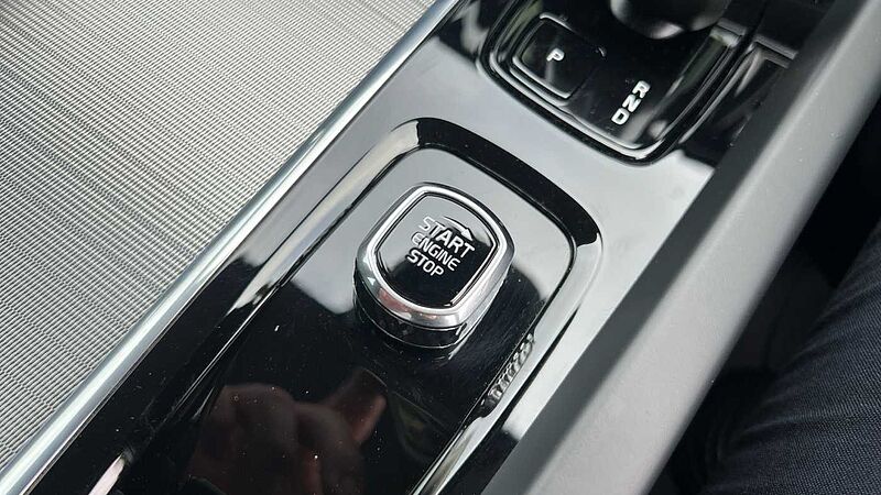 Volvo S60 Plus, B5 AWD Mild hybrid, Petrol, Dark