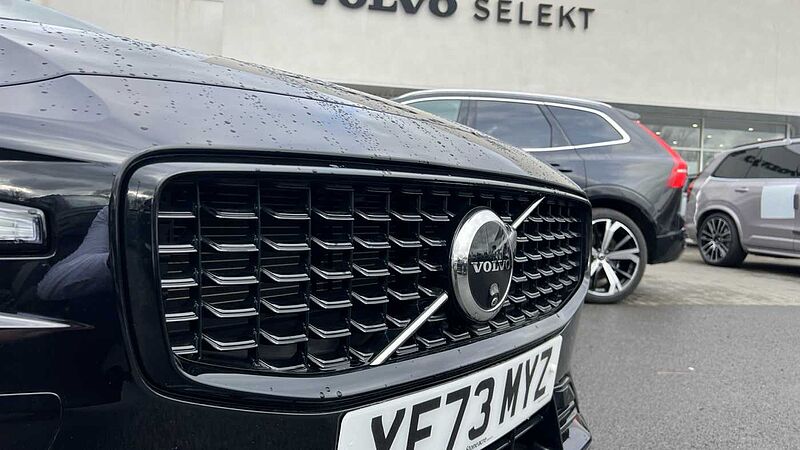 Volvo S60 Plus, B5 AWD Mild hybrid, Petrol, Dark