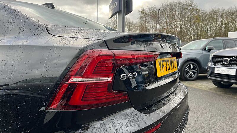 Volvo S60 Plus, B5 AWD Mild hybrid, Petrol, Dark