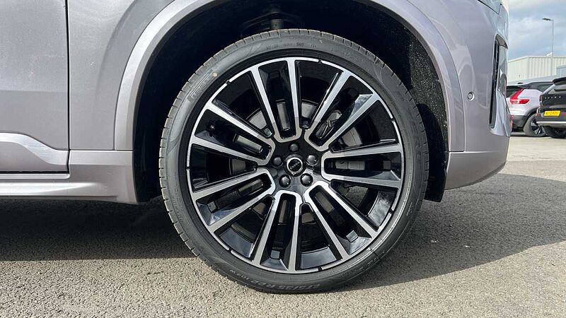 Volvo XC90 Ultra, T8 AWD Plug-in hybrid, Electric/Petrol, Dark, 7 Seats