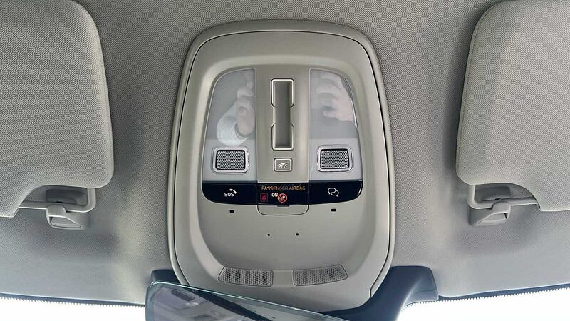 Volvo XC90 Ultra, T8 AWD Plug-in hybrid, Electric/Petrol, Dark, 7 Seats