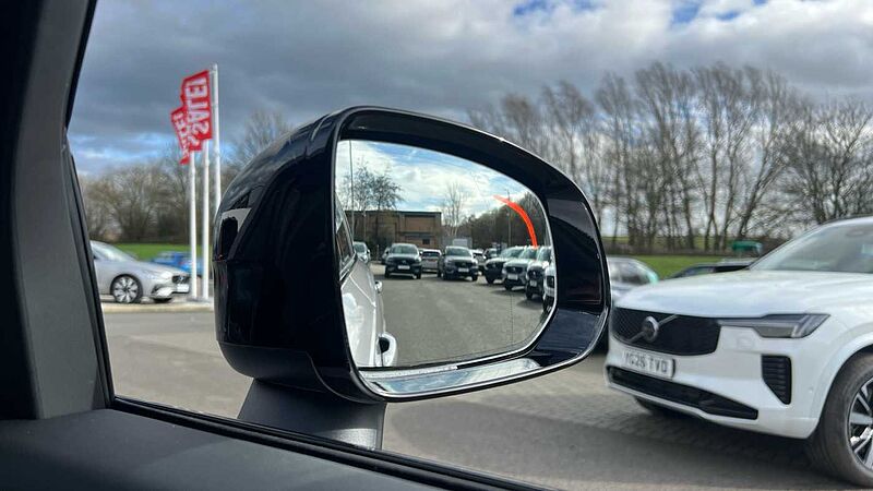 Volvo XC90 Ultra, T8 AWD Plug-in hybrid, Electric/Petrol, Dark, 7 Seats