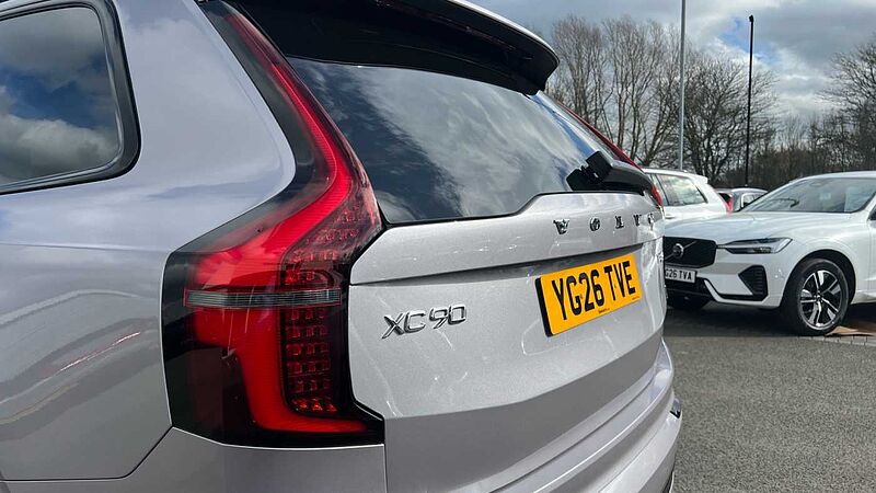 Volvo XC90 Ultra, T8 AWD Plug-in hybrid, Electric/Petrol, Dark, 7 Seats