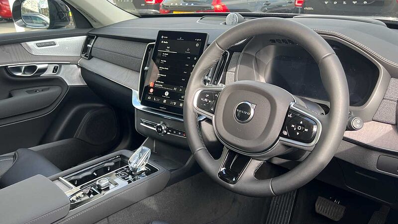 Volvo XC90 Ultra, T8 AWD Plug-in hybrid, Electric/Petrol, Dark, 7 Seats