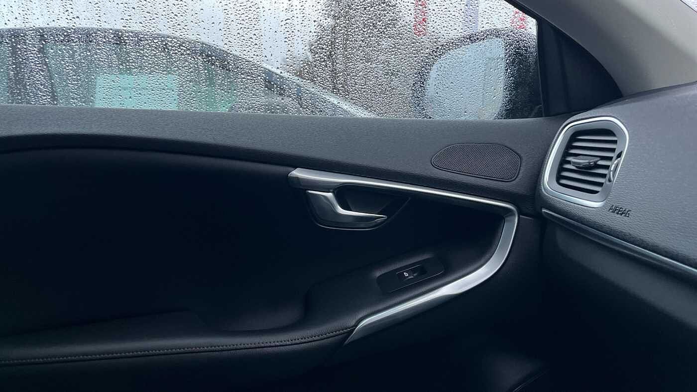 Volvo V40 Cross Country Pro D2