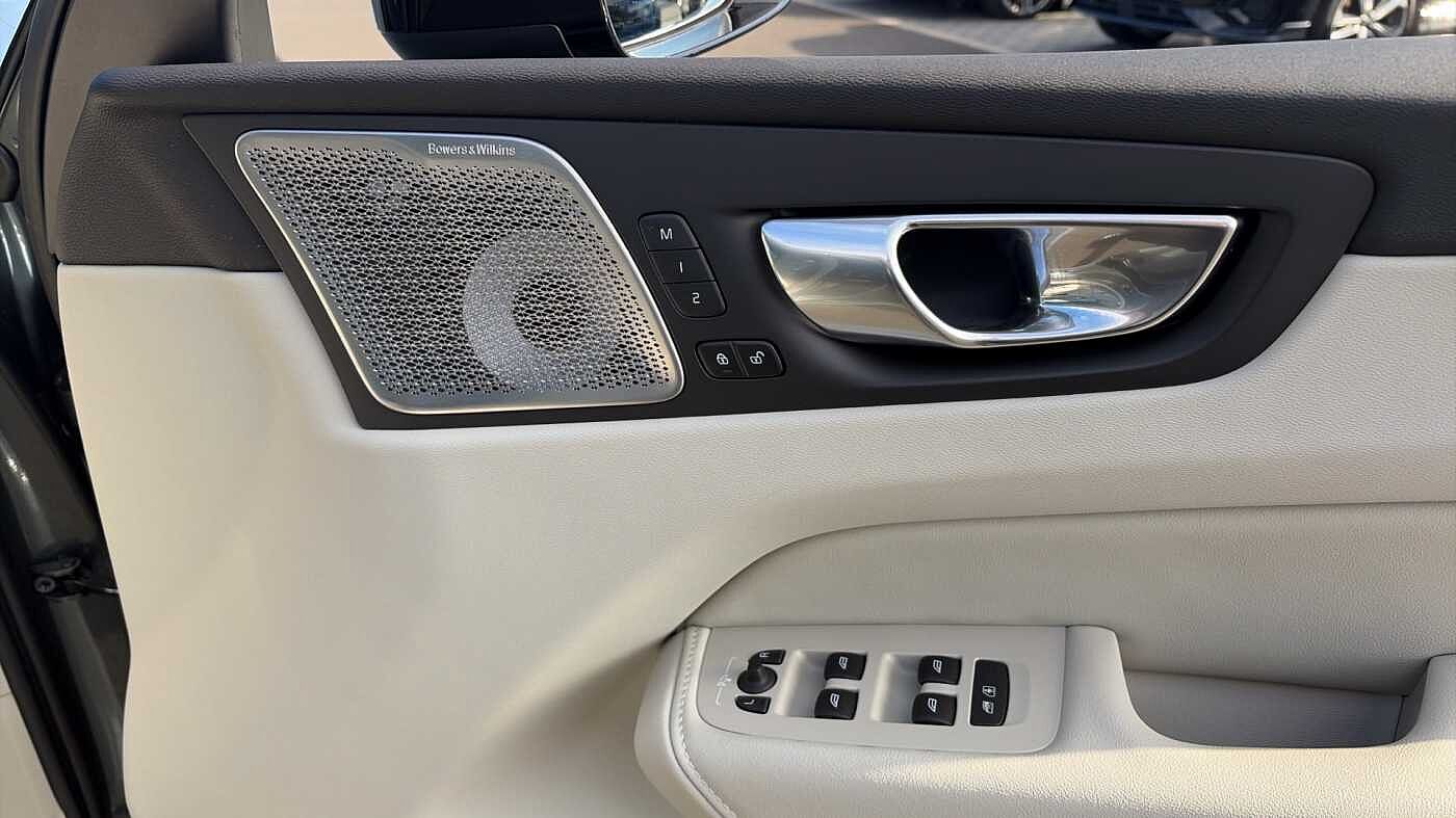 Volvo XC60 Ultra T8 AWD Plug-in hybrid