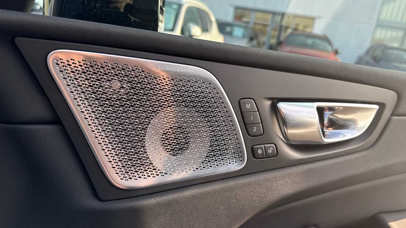 Volvo XC60 Black Edition Ultra T8 AWD Plug-in hybrid