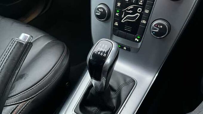 Volvo V40 Cross Country Pro D2