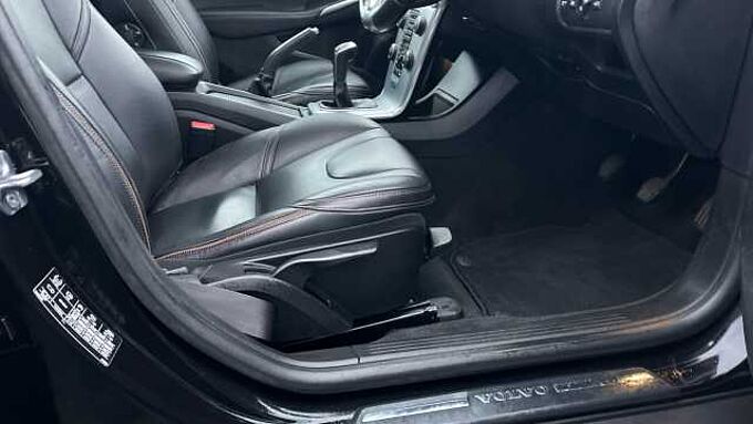 Volvo V40 Cross Country Pro D2