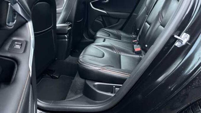 Volvo V40 Cross Country Pro D2