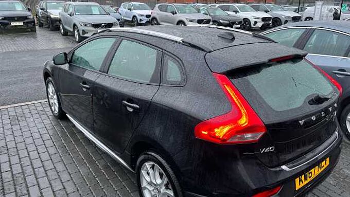 Volvo V40 Cross Country Pro D2
