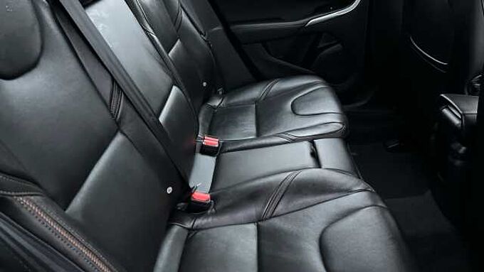 Volvo V40 Cross Country Pro D2