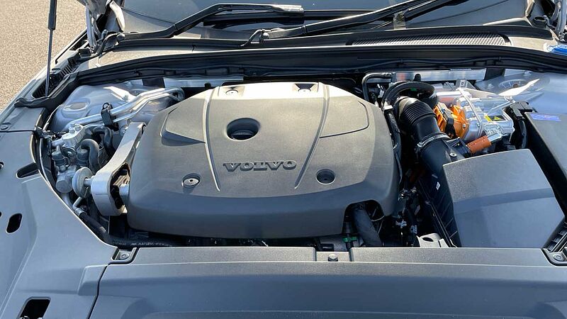 Volvo V90 Ultra T8 AWD Plug-in hybrid